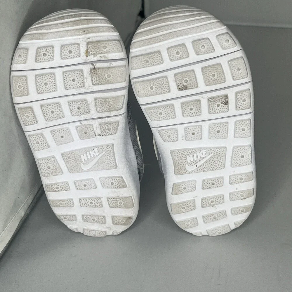 Nike Boys 6c Gray